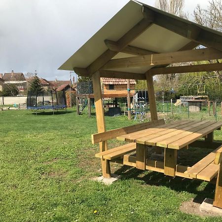فيلا L'Esprit De Famille Saint-Parres-les-Vaudes المظهر الخارجي الصورة